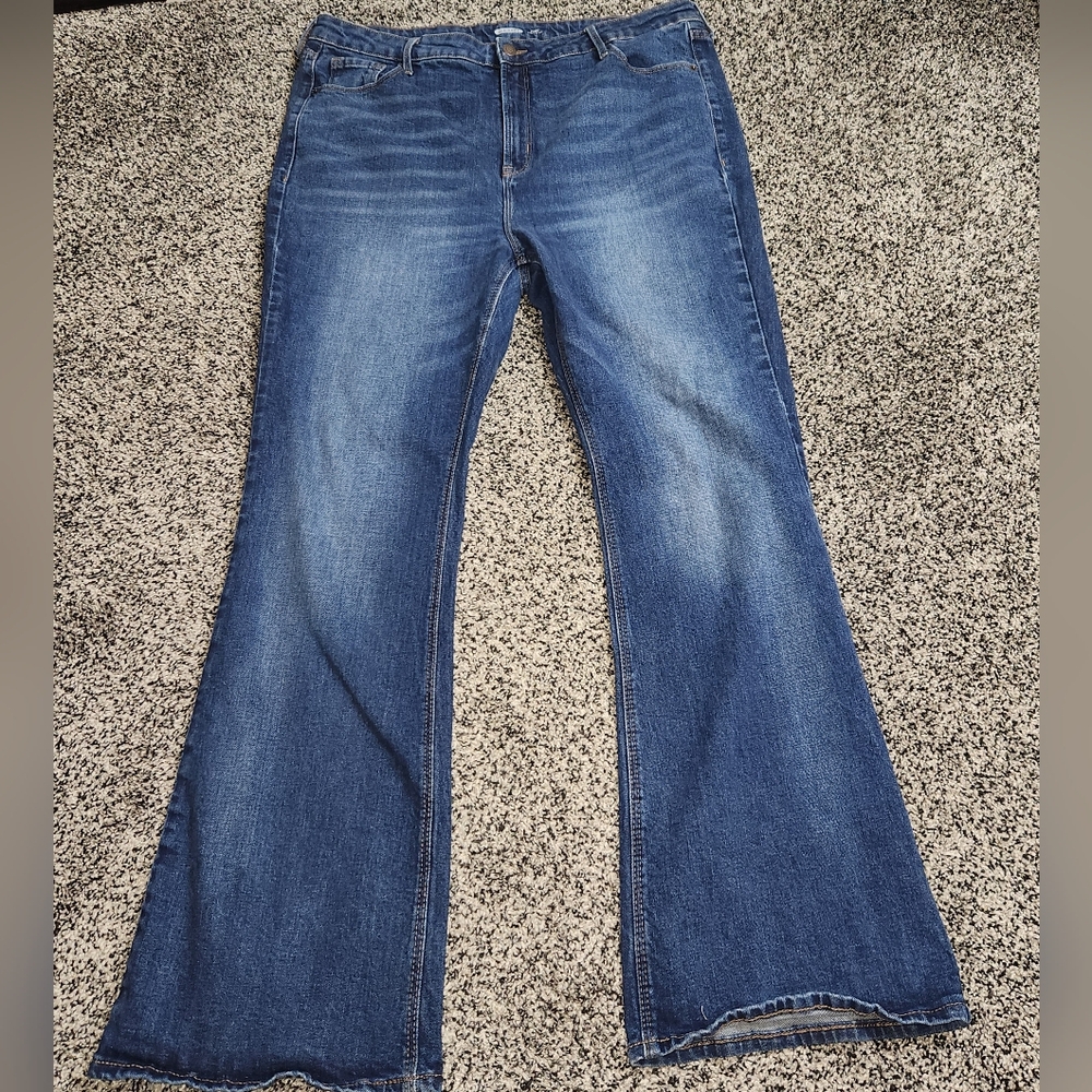 Old Navy Extra High Rise Flare Jeans, Darkwash Stretch Faded Front Women's Sz 18